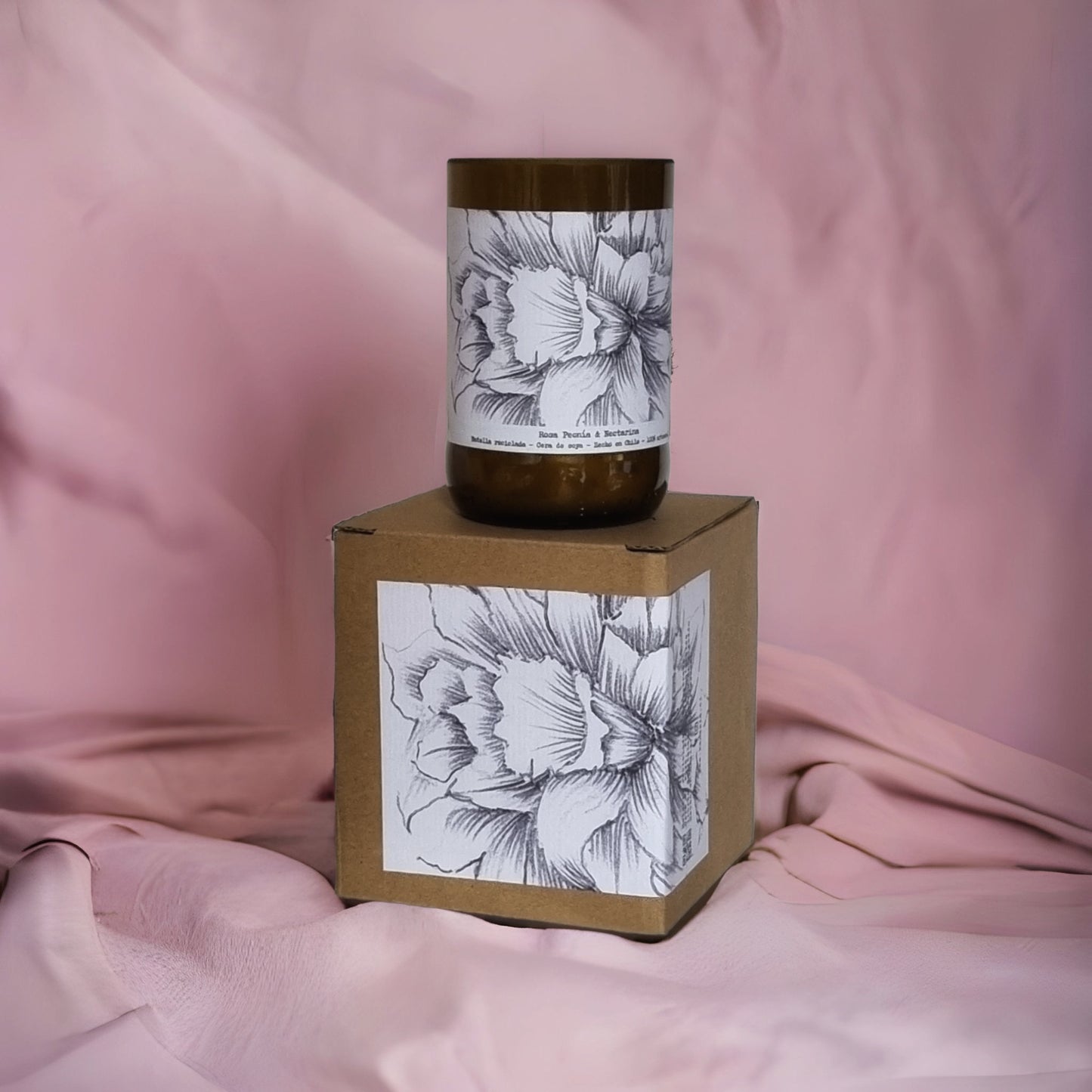 Kandela Rosa Peonía & Nectarina - botella recuperada de cerveza
